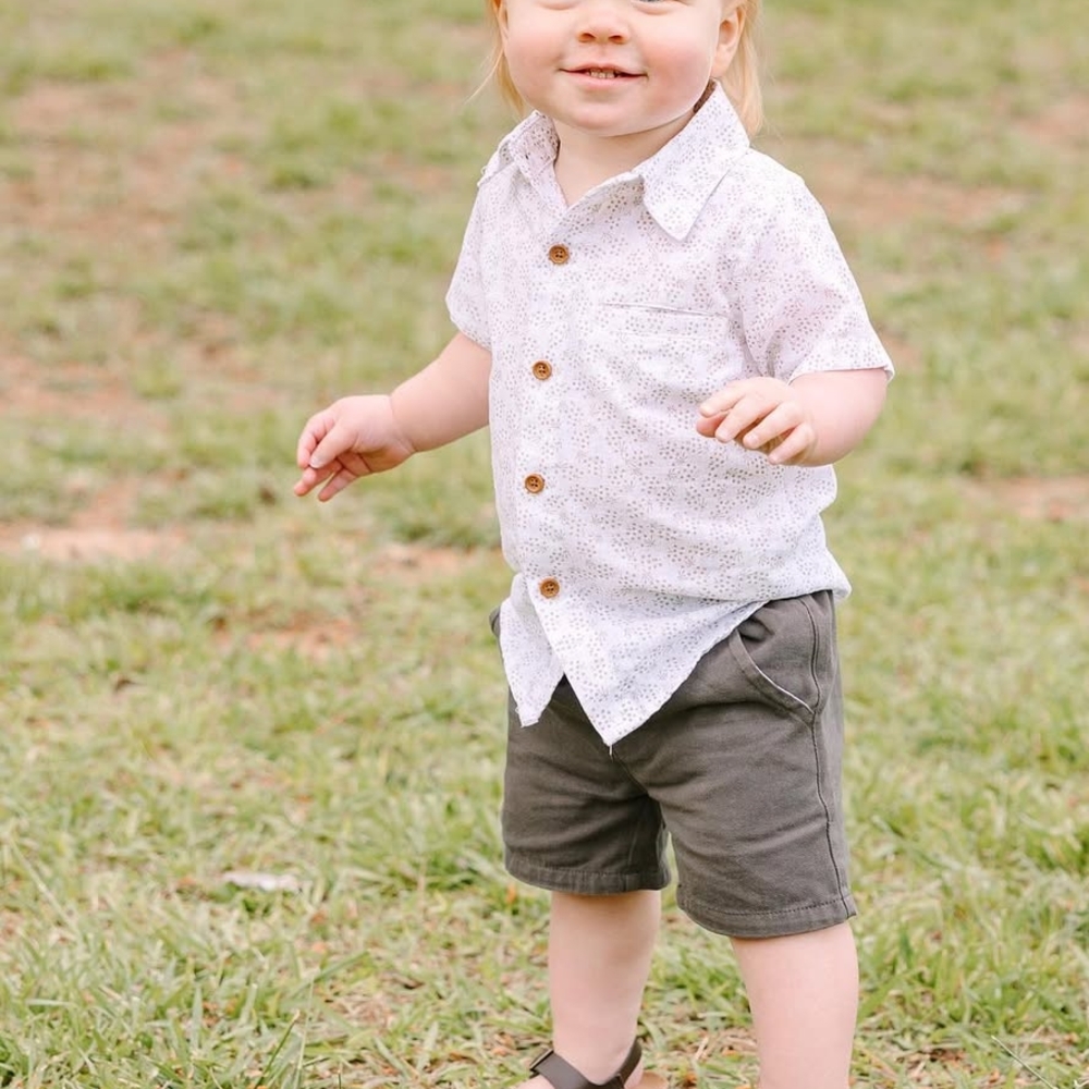 Ollie's Day Shirt Boys Short Sleeve Floral Size 18-24 Months